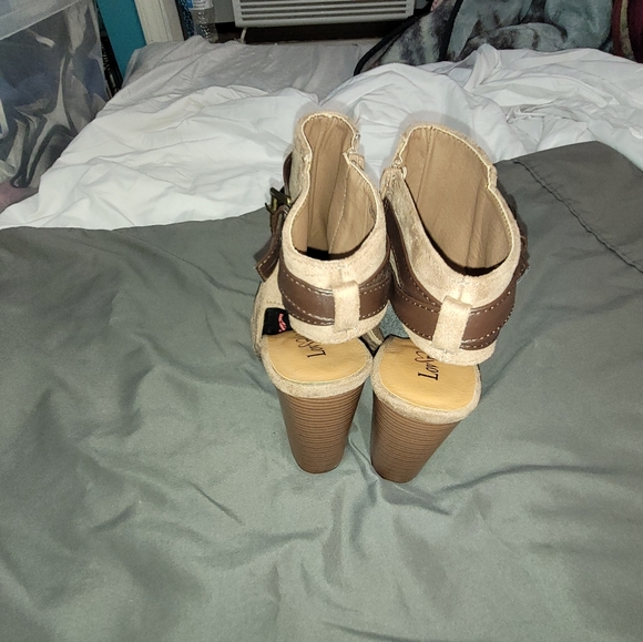 Lov Mark Open Toe Suede Booties size 10 - Picture 6 of 13